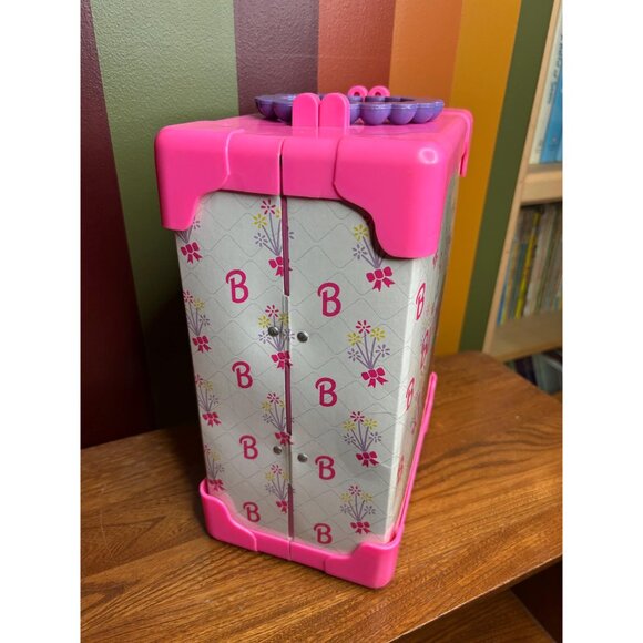 Barbie Barbie pink delux doll carry trunk white purple handle Mattel Tara toy - Picture 6 of 10